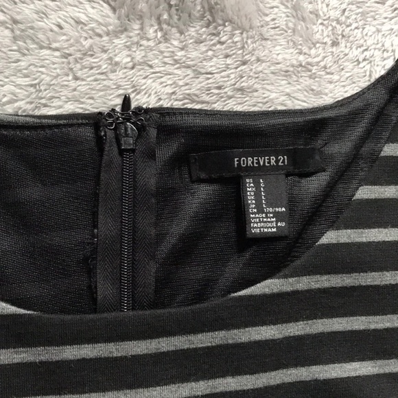 NWOT Forever 21 Side Slit Striped Dress - Picture 3 of 6